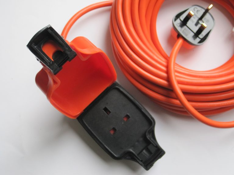 15m Waterproof Heavy Duty Extension Lead Leisure Heating