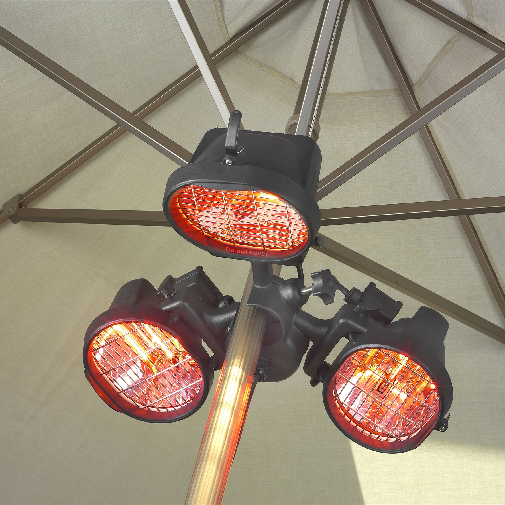 1.5kW Infra-red Domestic Parasol Heater.