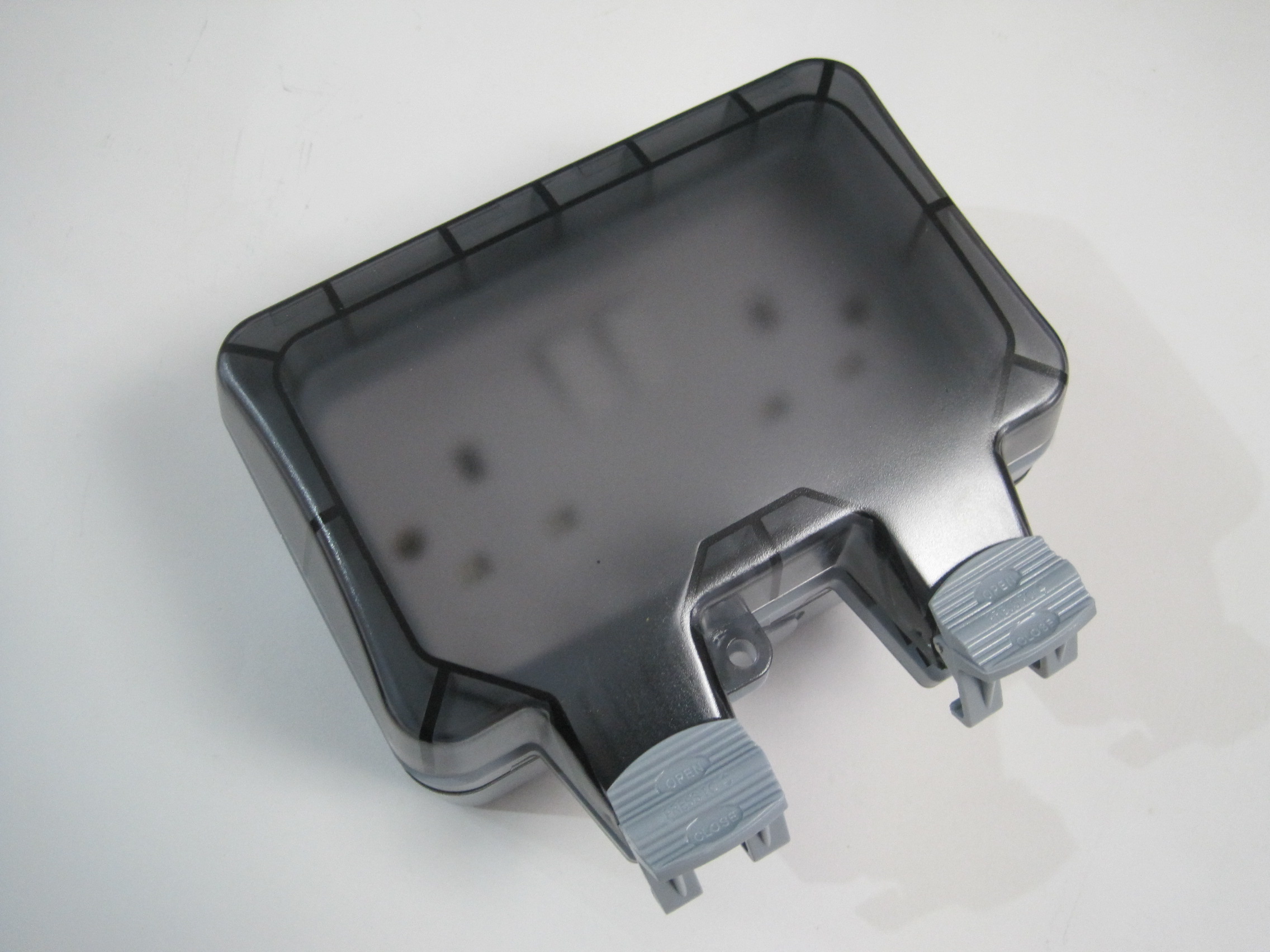 Double Waterproof 13A Outdoor Power Socket with Lid - Image 2