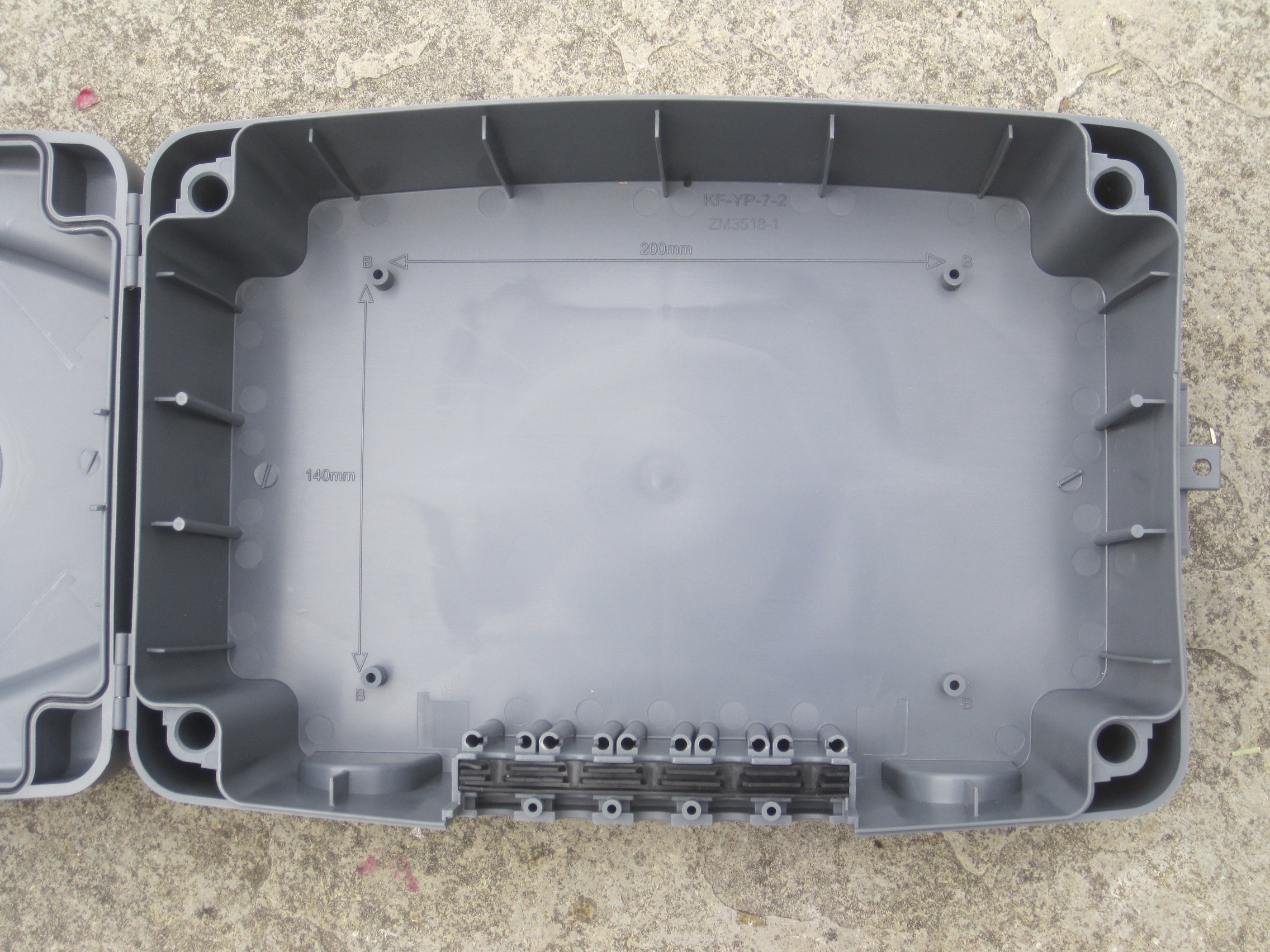 Weatherproof Outdoor Connection Box (Grey) - Image 8