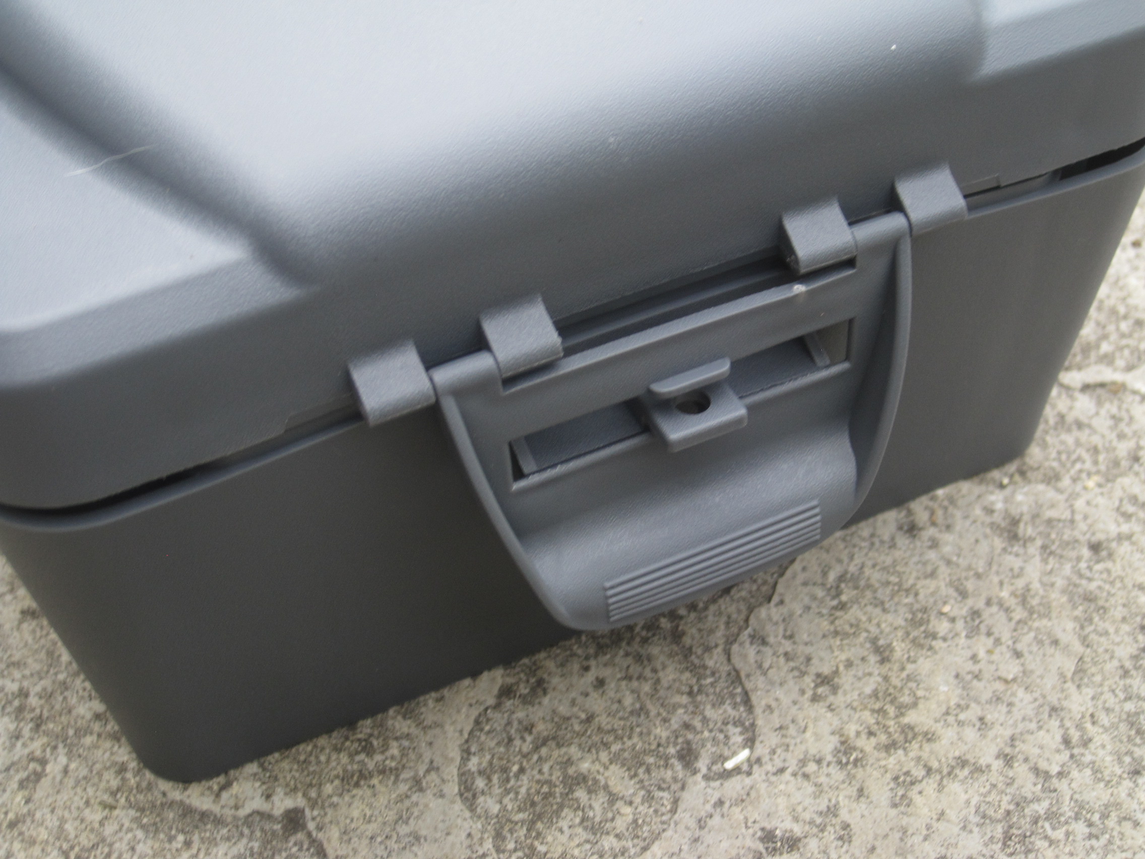 Weatherproof Outdoor Connection Box (Grey) - Image 9